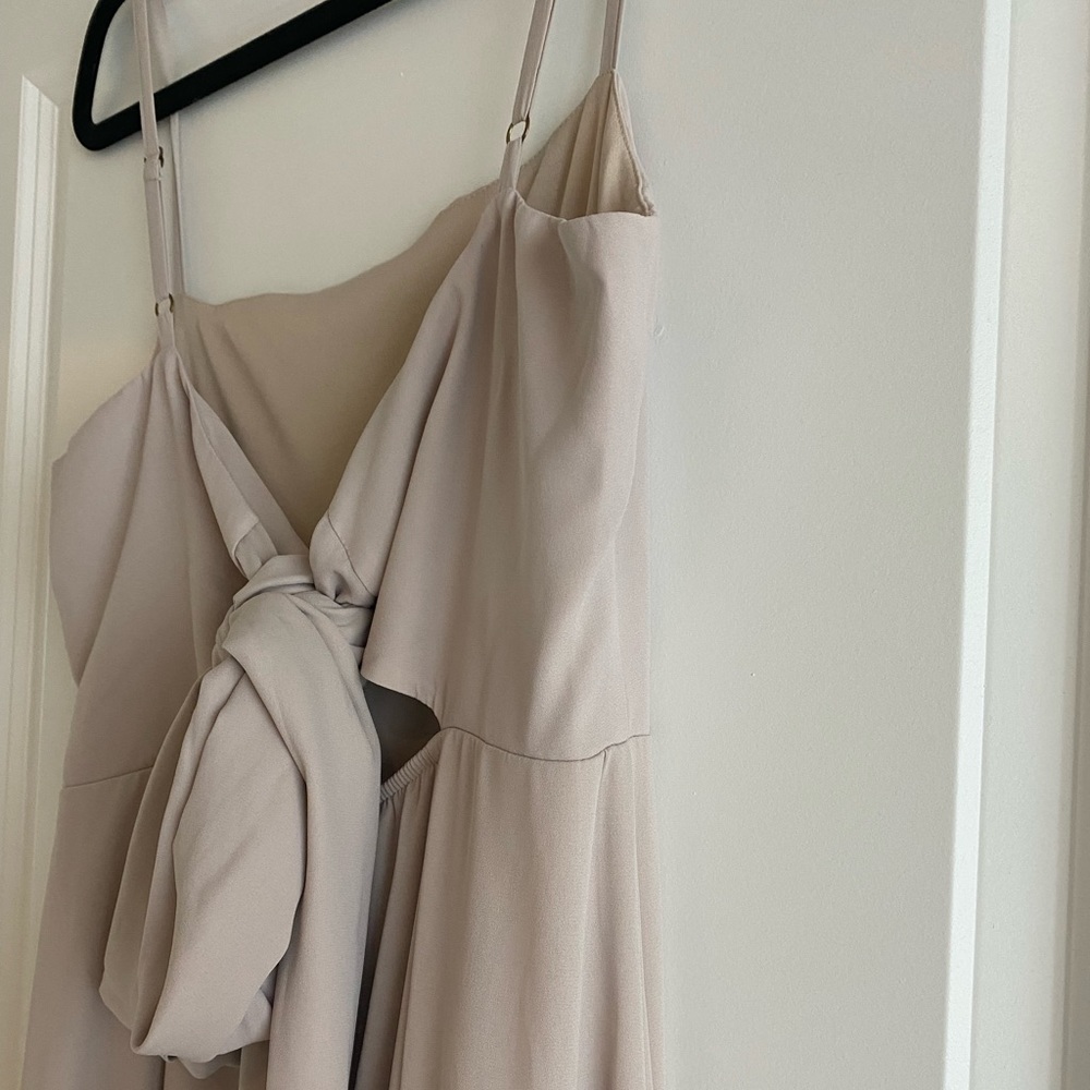 SHOW ME YOUR MUMU- Lauren Tie Maxi Dress in Show Me The Ring Crisp - Picture 7 of 8
